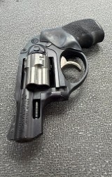 RUGER LCR .38 SPL - Image 4 of 9