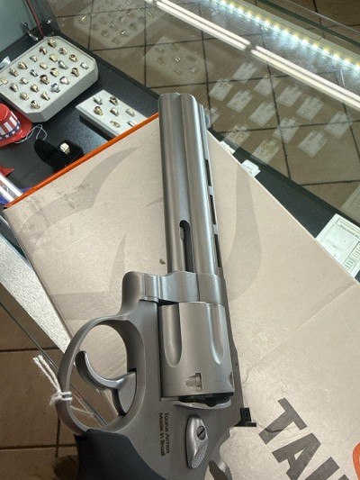 TAURUS MODEL 44 (M44-6SS) .44 MAGNUM - Image 9 of 11