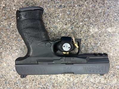 WALTHER PPQ 9MM LUGER (9x19 PARA) - Image 1 of 4