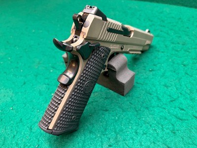 SIG SAUER 1911 EMPEROR SCORPION FULL SIZE RAIL .45 ACP - Image 12 of 25