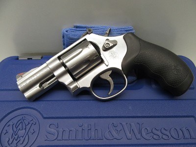 SMITH & WESSON 686-6 .357 MAG - Image 1 of 18