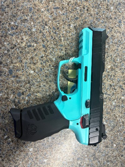 RUGER SR22 .22 LR - Image 2 of 2