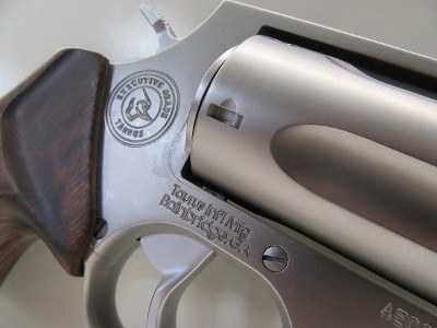 TAURUS JUDGE EXECUTIVE 45 COLT/410 - Image 12 of 15