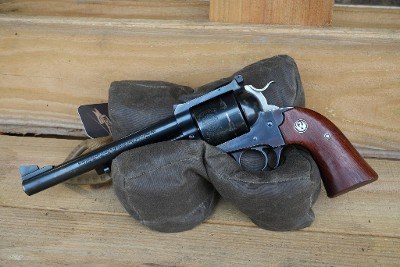 RUGER NEW MODEL BLACKHAWK BISLEY .45 COLT/.45 ACP - Image 1 of 2