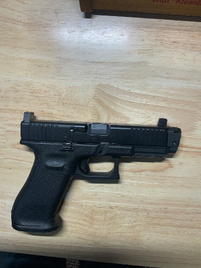 GLOCK GLOCK G45 9MM LUGER (9x19 PARA) - Image 3 of 8