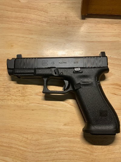 GLOCK GLOCK G45 9MM LUGER (9x19 PARA) - Image 4 of 8
