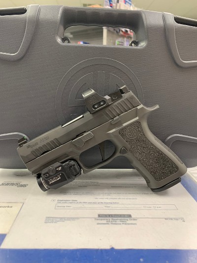 SIG SAUER P320 PRO 9MM LUGER (9x19 PARA) - Image 1 of 6
