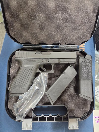 GLOCK G21 .45 ACP - Image 1 of 3