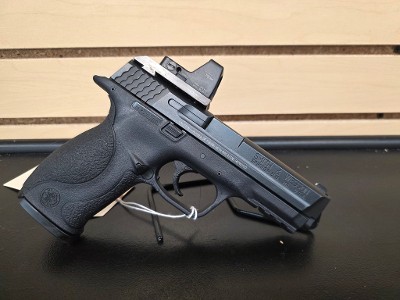 SMITH & WESSON M&P40 .40 S&W - Image 6 of 12