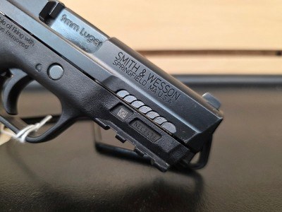 SMITH & WESSON M&P9 SHIELD EZ 9MM LUGER (9x19 PARA) - Image 10 of 13