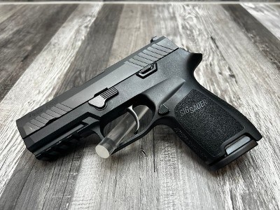 SIG SAUER P320 COMPACT 9MM LUGER (9x19 PARA) - Image 1 of 4