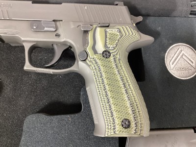 SIG SAUER P226 LEGION 9MM LUGER (9x19 PARA) - Image 8 of 24
