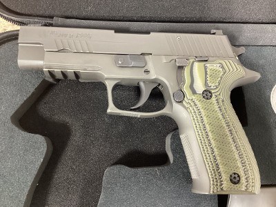 SIG SAUER P226 LEGION 9MM LUGER (9x19 PARA) - Image 7 of 24