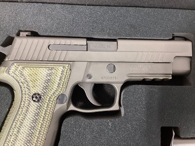 SIG SAUER P226 LEGION 9MM LUGER (9x19 PARA) - Image 3 of 24