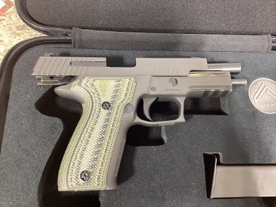 SIG SAUER P226 LEGION 9MM LUGER (9x19 PARA) - Image 10 of 24