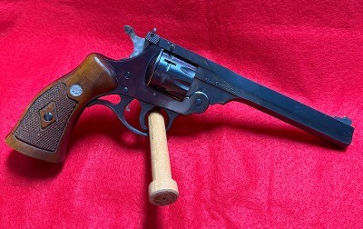 H&R Sportsman.22 LR - Image 4 of 6