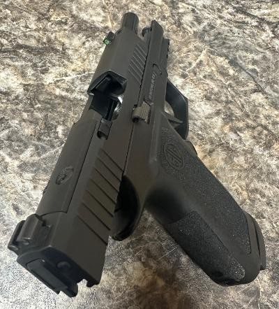 SIG SAUER P320 9MM LUGER (9x19 PARA) - Image 4 of 5