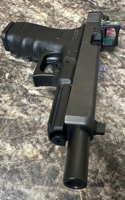 GLOCK 40 10MM - Image 5 of 5