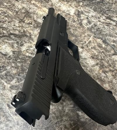 SIG SAUER P226 .40 S&W - Image 4 of 5