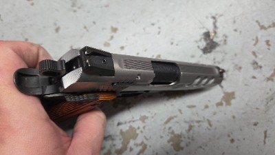 SMITH & WESSON SW1911 PC Bobtail Champion Scandium Alloy .45 ACP - Image 3 of 9