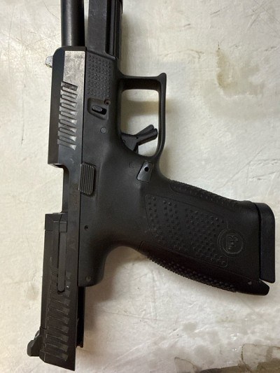 CZ CZ P-10 C 9MM LUGER (9x19 PARA) - Image 2 of 11