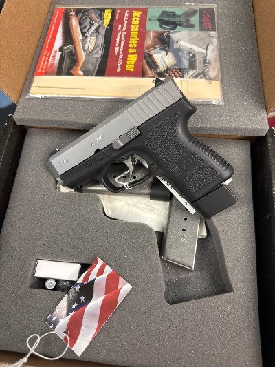 KAHR ARMS CM9 9MM LUGER (9x19 PARA) - Image 1 of 2