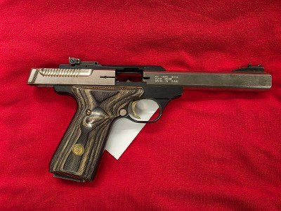 BROWNING BUCK MARK .22 LR - Image 1 of 3