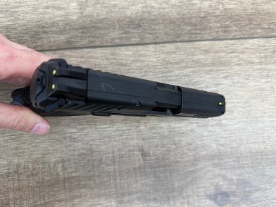 HECKLER & KOCH VP9 9MM LUGER (9X19 PARA) - Image 3 of 4