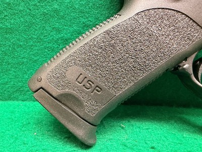 HECKLER & KOCH USP V1 Elite .45 ACP - Image 3 of 23