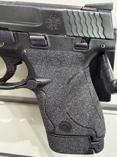 SMITH & WESSON M&P 9 SHIELD 9MM LUGER (9x19 PARA) - Image 4 of 8