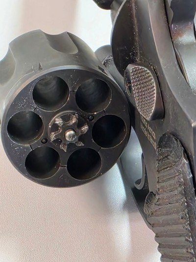 TAURUS 856 .38 SPL - Image 3 of 9