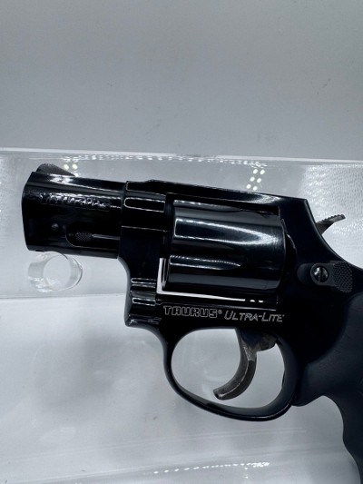 TAURUS ULTRA-LITE .38 Spl - Image 2 of 10