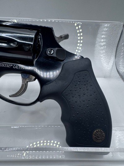 TAURUS ULTRA-LITE .38 Spl - Image 3 of 10