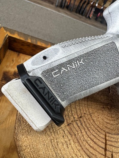 CANIK METE SFT 9MM LUGER (9X19 PARA) - Image 2 of 6