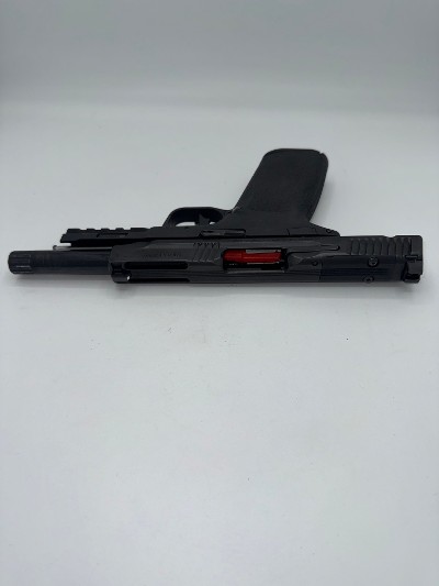 SMITH & WESSON M&P 5.7 5.7X28MM - Image 10 of 15