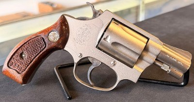 SMITH & WESSON MODEL 37-2 .38 SPL - Image 2 of 3