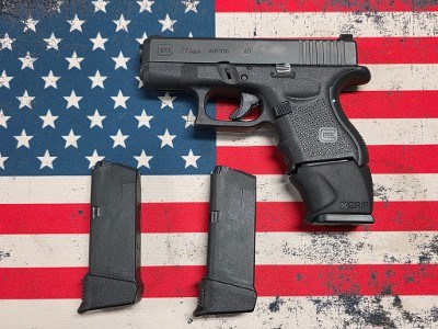 GLOCK 27 .40 S&W - Image 1 of 6