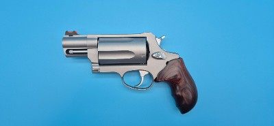 TAURUS JUDGE.45lc / .410 - Image 2 of 5