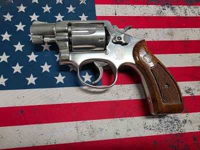 SMITH & WESSON 10-7 .38 SPL - Image 1 of 6