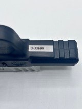 SMITH & WESSON SD40 2.0 .40 S&W - Image 7 of 9