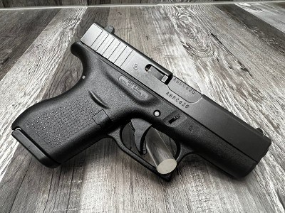 GLOCK 42 .380 ACP - Image 2 of 3