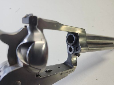 RUGER SUPER BLACKHAWK 44 .44 MAGNUM - Image 10 of 11