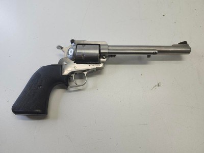 RUGER SUPER BLACKHAWK 44 .44 MAGNUM - Image 2 of 11