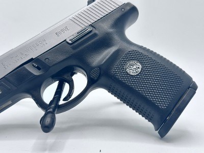 SMITH & WESSON SW9VE 9MM LUGER (9x19 PARA) - Image 5 of 9