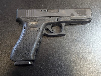 GLOCK 17 GEN 4 .9mm - Image 2 of 4