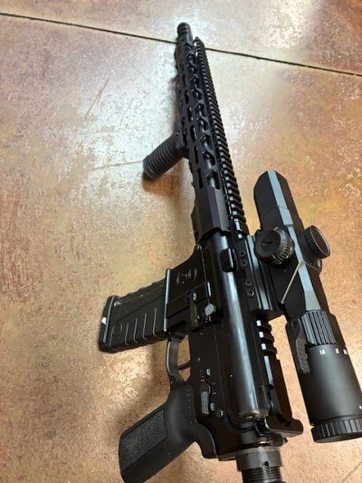 RADICAL FIREARMS RF-15 .300 AAC BLACKOUT - Image 12 of 13