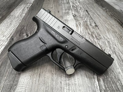 GLOCK 42 .380 ACP - Image 2 of 3