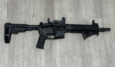 AERO PRECISION M4E1 5.56X45MM NATO - Image 1 of 6