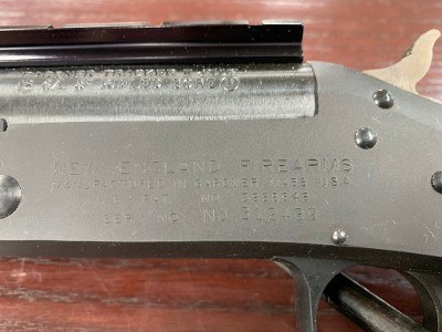 NEW ENGLAND FIREARMS CO. Pardner Tracker II 12 GA - Image 3 of 14