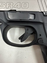 RUGER SR40 .40 S&W - Image 7 of 11